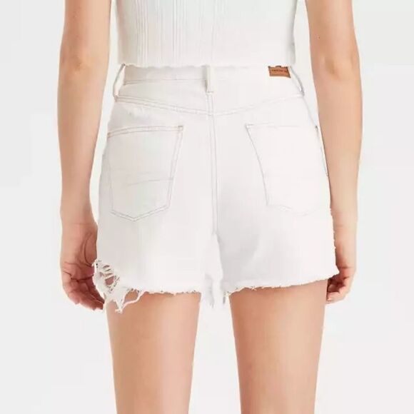 AMERICAN EAGLE White Distressed Cotton High-Rise Boyfriend Jean Shorts Size 0 - Picture 2 of 15